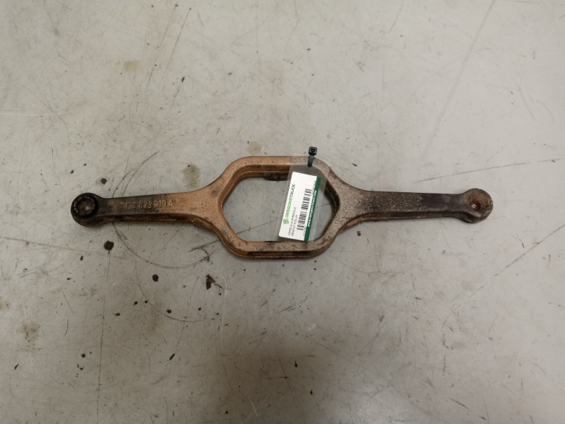 Recambio de horquilla embrague para renault midlum 4.8 diesel referencia OEM IAM 7420823924  7420823919