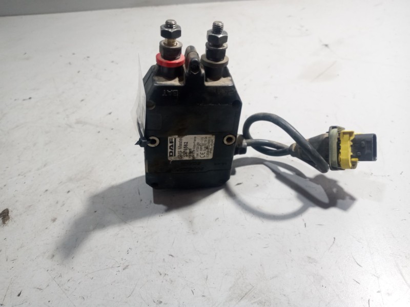 Recambio de desconectador baterias para daf serie xf106.xxx referencia OEM IAM 1976562  ATEX 250