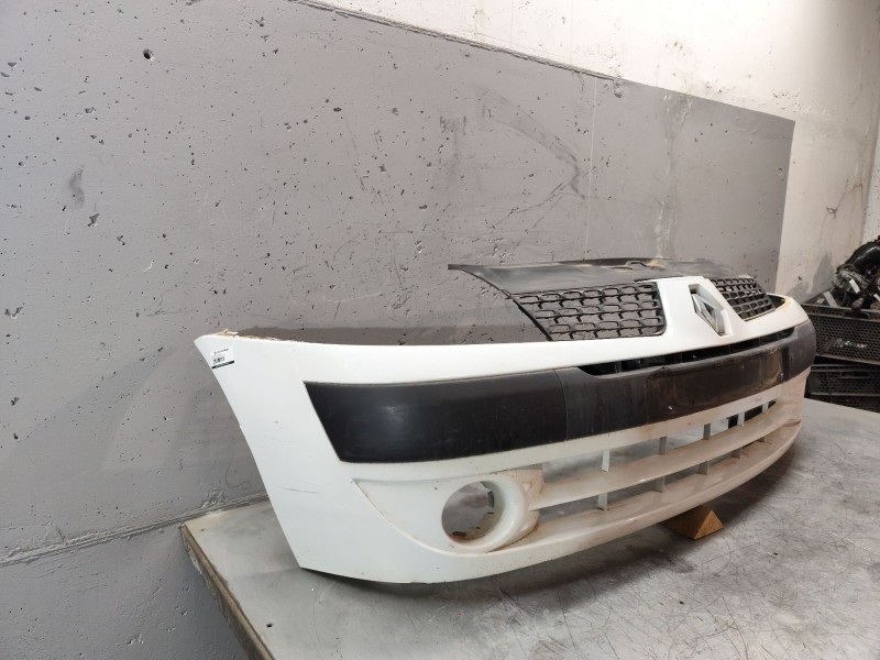 Recambio de paragolpes delantero para renault clio ii fase ii (b/cb0) authentique referencia OEM IAM   
