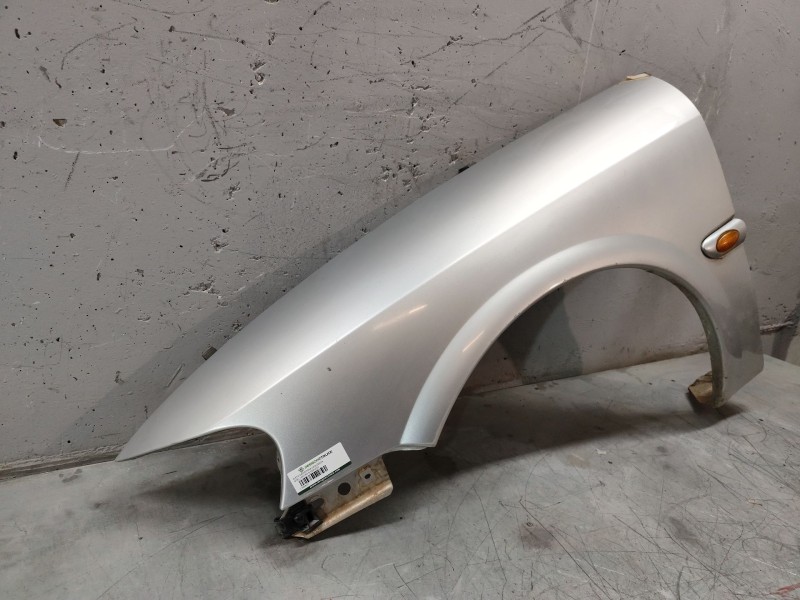 Recambio de aleta delantera izquierda para opel vectra b berlina básico referencia OEM IAM   