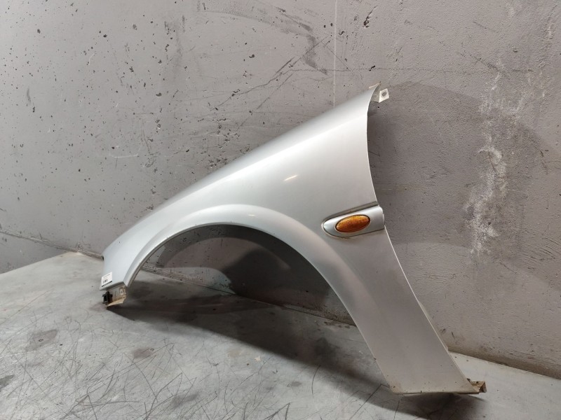 Recambio de aleta delantera izquierda para opel vectra b berlina básico referencia OEM IAM   