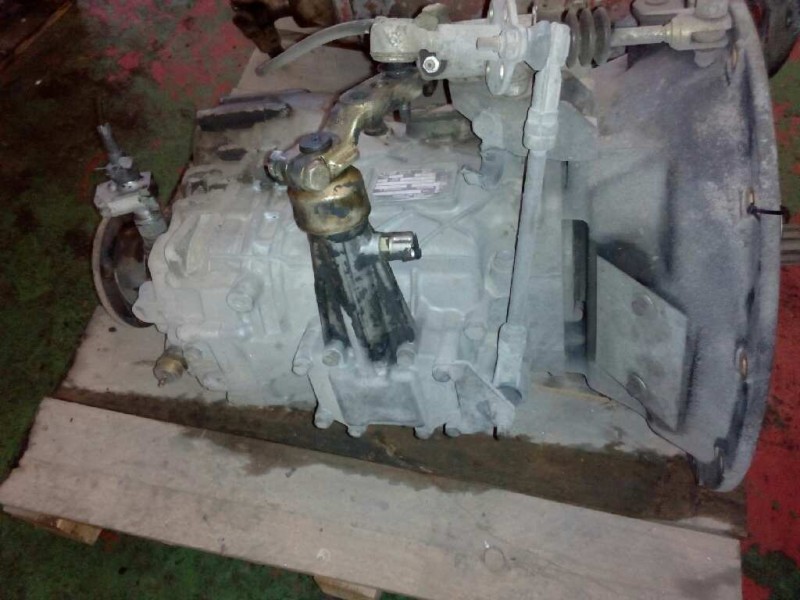 Recambio de caja cambios para nissan trucks m 130.17 referencia OEM IAM S542 1307052003 