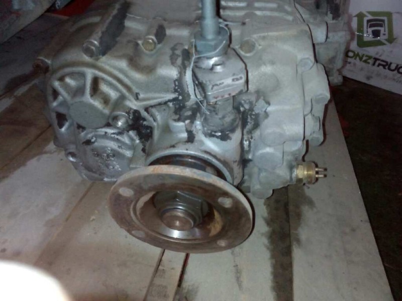 Recambio de caja cambios para nissan trucks m 130.17 referencia OEM IAM S542 1307052003 