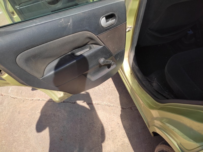 ford fiesta (cbk) del año 2005