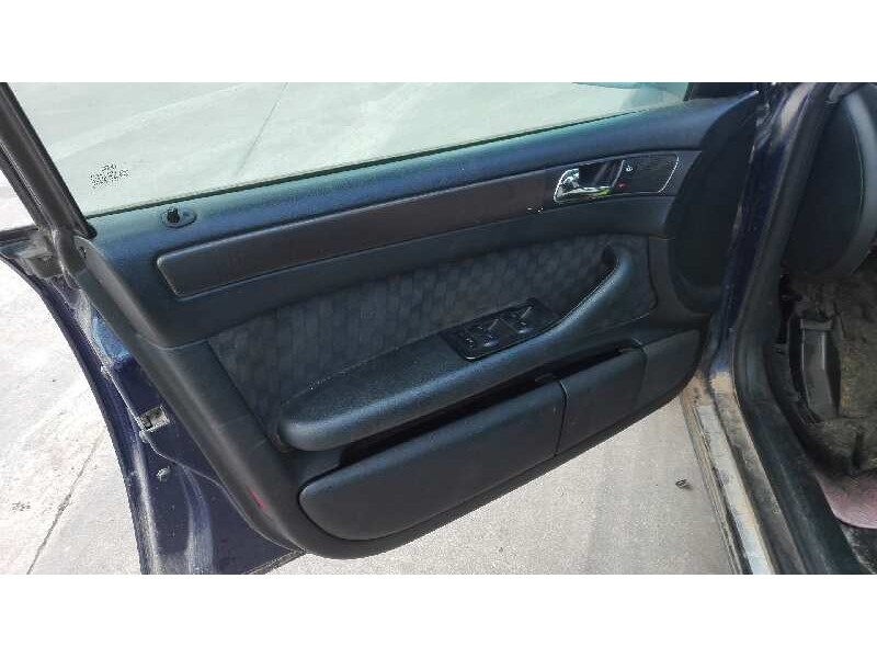 audi a6 berlina (4b2) del año 2001