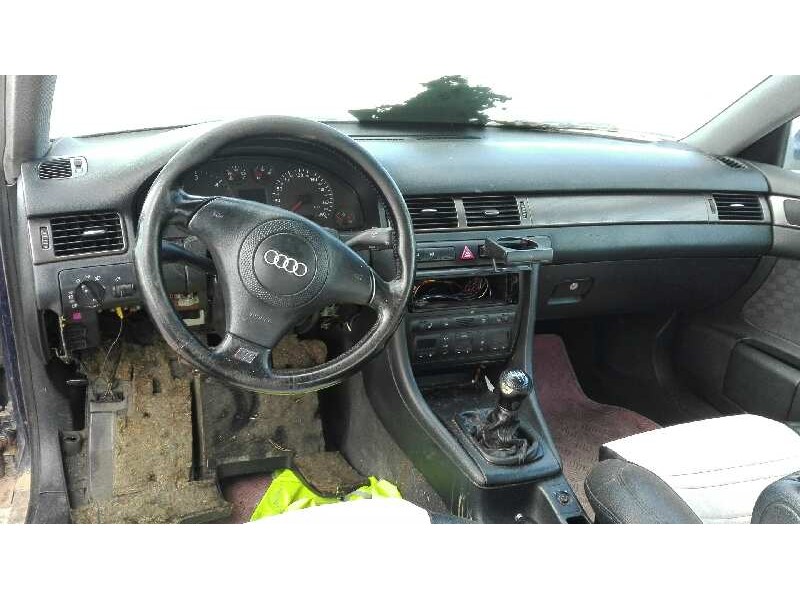 audi a6 berlina (4b2) del año 2001