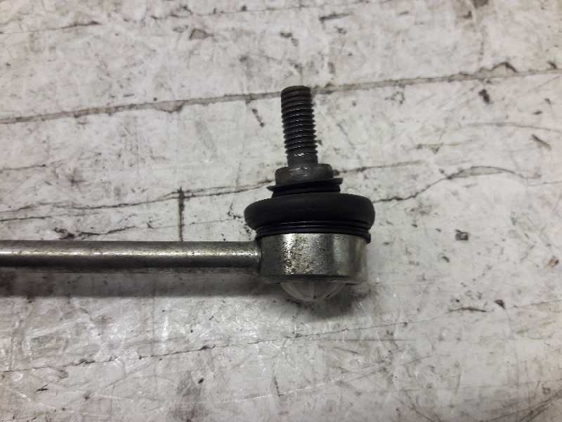 Recambio de bieleta estabilizadora delantera izquierda para bmw serie 3 berlina (e46) 320d referencia OEM IAM   