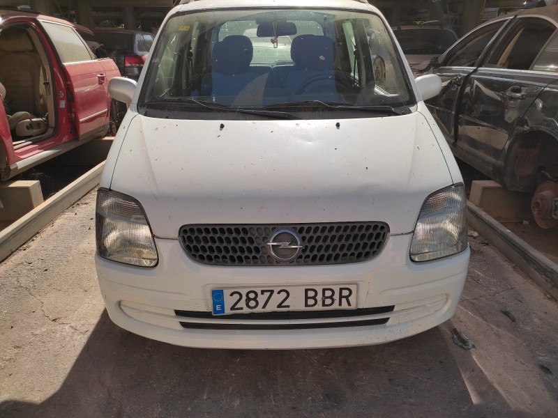 opel agila del año 2000