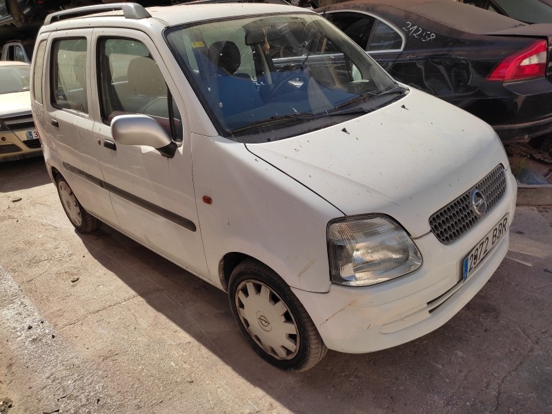 opel agila del año 2000