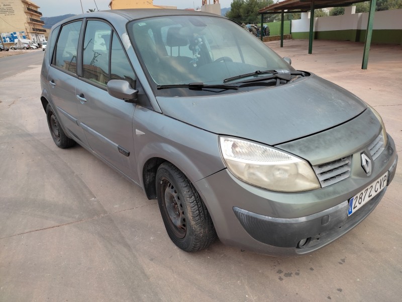 renault scenic ii del año 2004