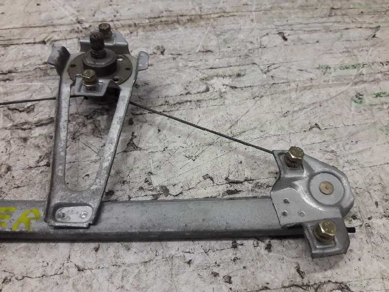 Recambio de elevalunas trasero derecho para bmw serie 3 berlina (e30) 324td referencia OEM IAM 19356360  
