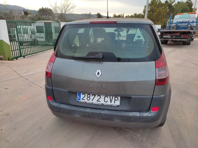 renault scenic ii del año 2004