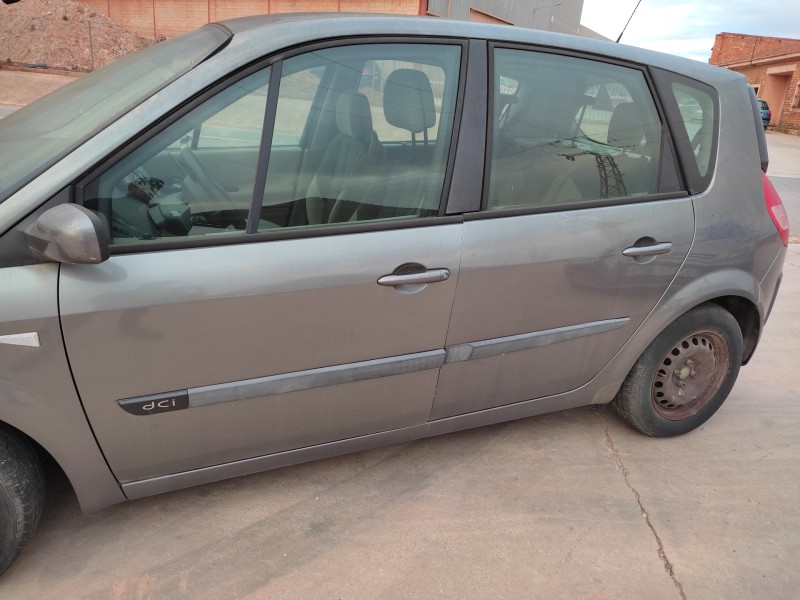 renault scenic ii del año 2004