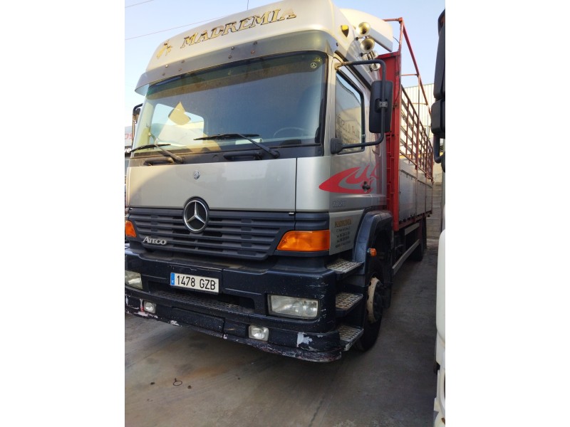 mercedes-benz atego 2-ejes 18 t /bm 950/2/4 del año 2001