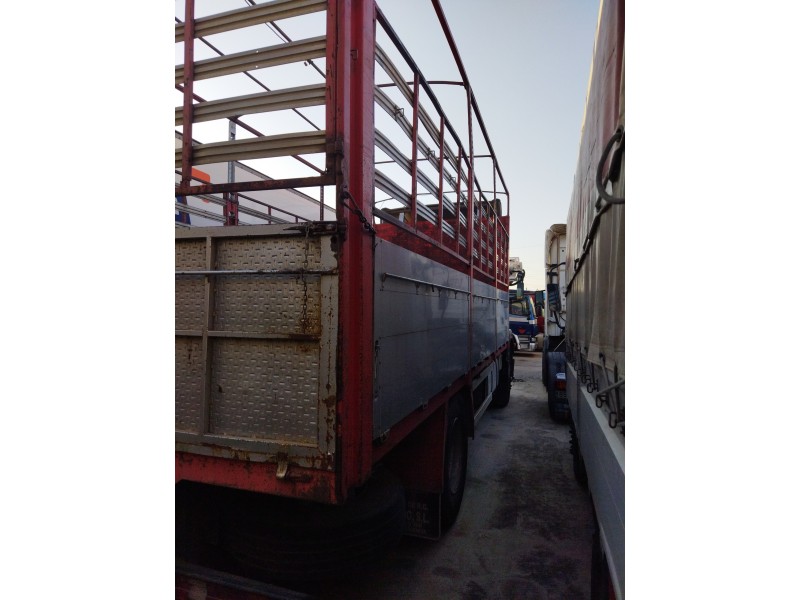 mercedes-benz atego 2-ejes 18 t /bm 950/2/4 del año 2001
