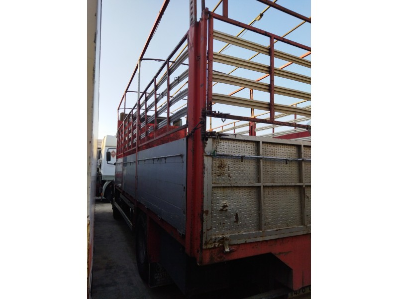 mercedes-benz atego 2-ejes 18 t /bm 950/2/4 del año 2001