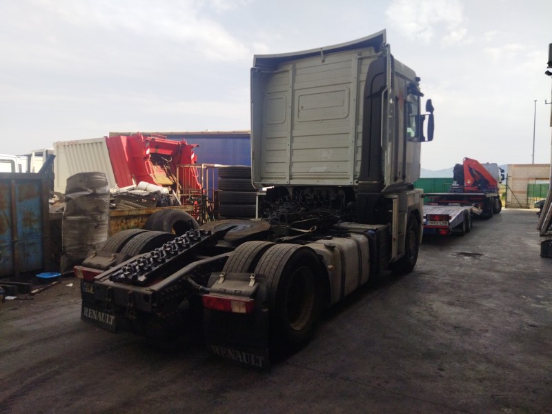 renault magnum ab 2005 del año 2005