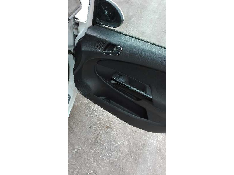 opel corsa d del año 2010