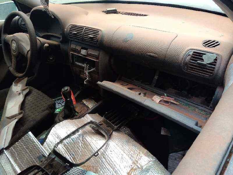 seat leon (1m1) del año 2000