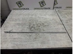 Recambio de moldura puerta trasera derecha para bmw serie 3 berlina (e30) 324td referencia OEM IAM  MOLDURA CROMADA 