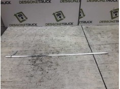 Recambio de moldura puerta delantera derecha para bmw serie 3 berlina (e30) 324td referencia OEM IAM  MOLDURA CROMADA 