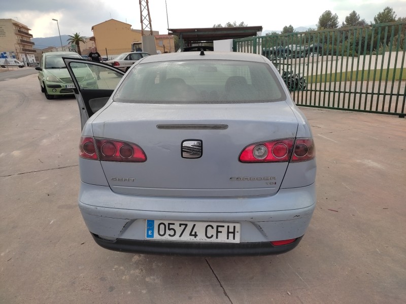 seat cordoba berlina (6l2) del año 2003
