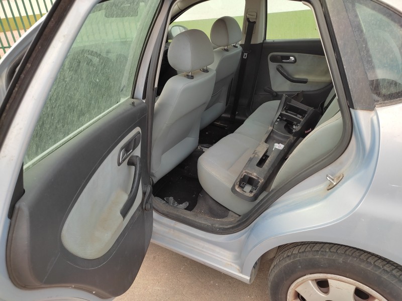 seat cordoba berlina (6l2) del año 2003