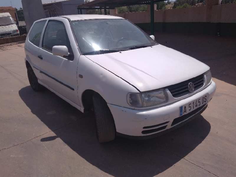 volkswagen polo berlina (6n1) del año 1998