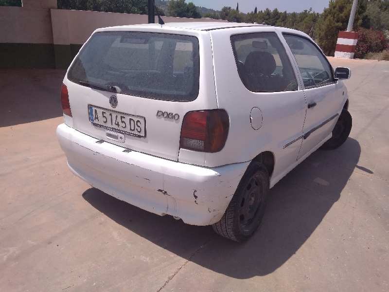volkswagen polo berlina (6n1) del año 1998