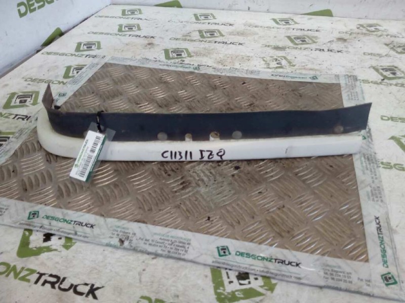 Recambio de molduras delanteras para isuzu npr npr 77 g referencia OEM IAM IZQUIERDA  