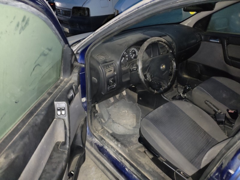 opel astra g berlina del año 2003