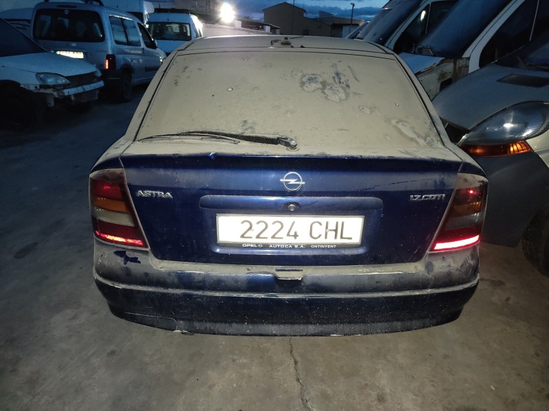 opel astra g berlina del año 2003