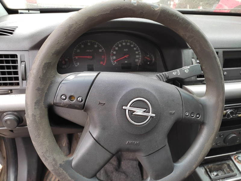 opel vectra c berlina del año 2002