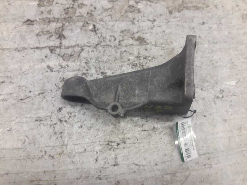 Recambio de soporte motor derecho para bmw serie 3 berlina (e30) 324td referencia OEM IAM 1135782  