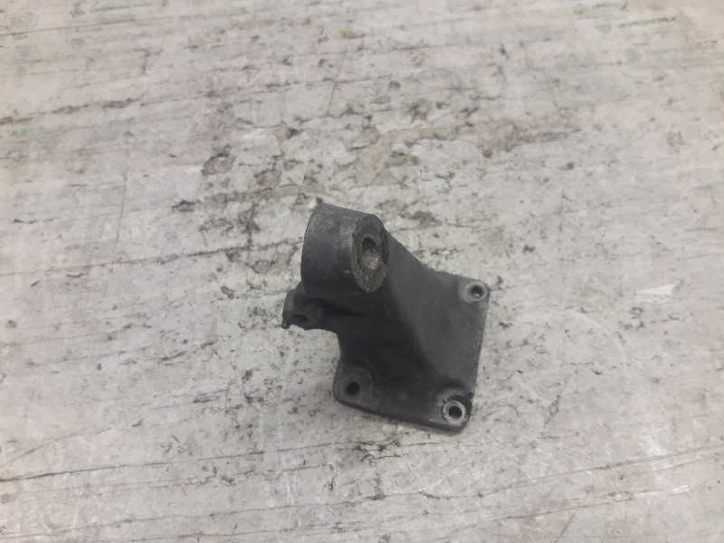 Recambio de soporte motor derecho para bmw serie 3 berlina (e30) 324td referencia OEM IAM 1135782  
