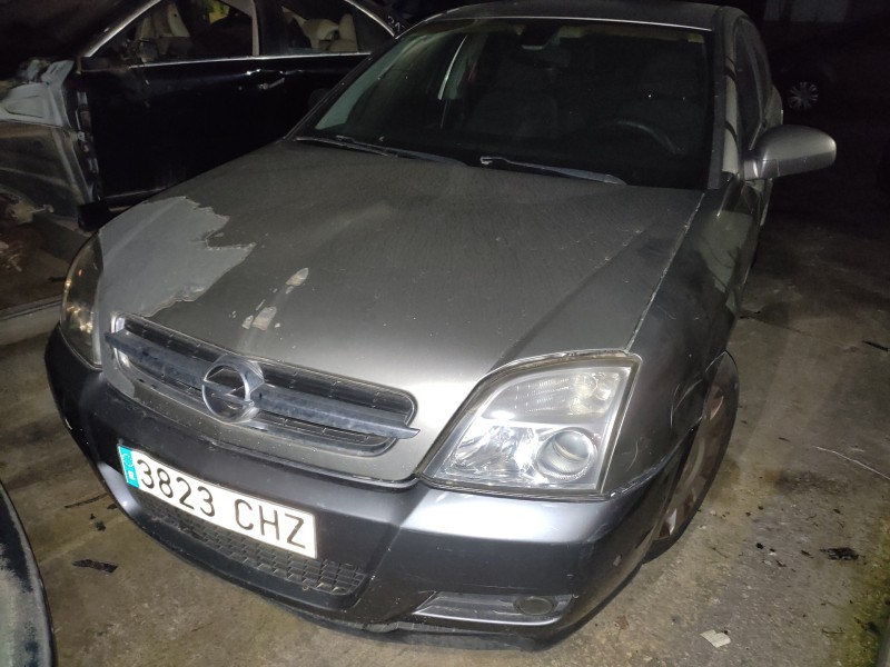 opel vectra c berlina del año 2003