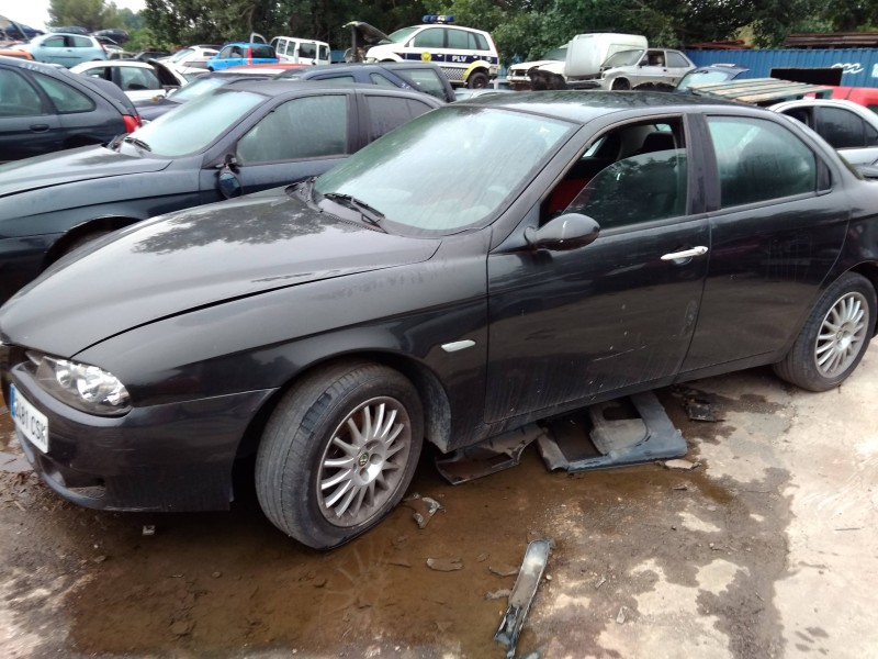 alfa romeo 156 del año 2004