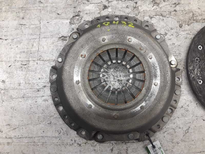 Recambio de kit embrague para bmw serie 3 berlina (e30) 324td referencia OEM IAM 27702  