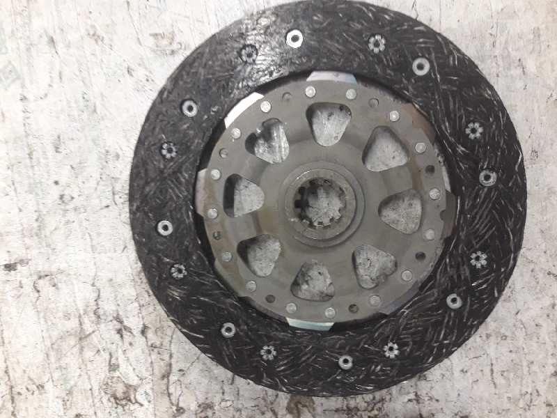 Recambio de kit embrague para bmw serie 3 berlina (e30) 324td referencia OEM IAM 27702  