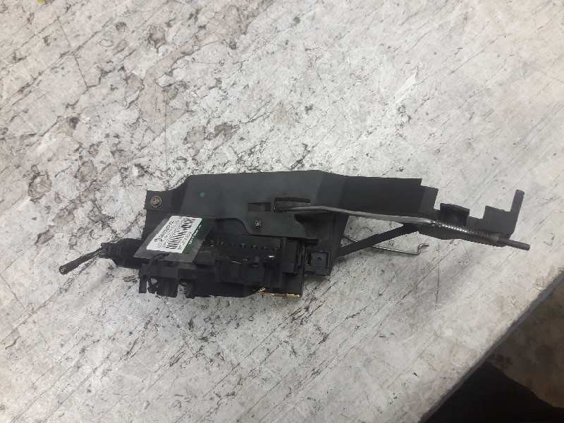 Recambio de cerradura puerta delantera derecha para ford focus berlina (cak) ambiente referencia OEM IAM   