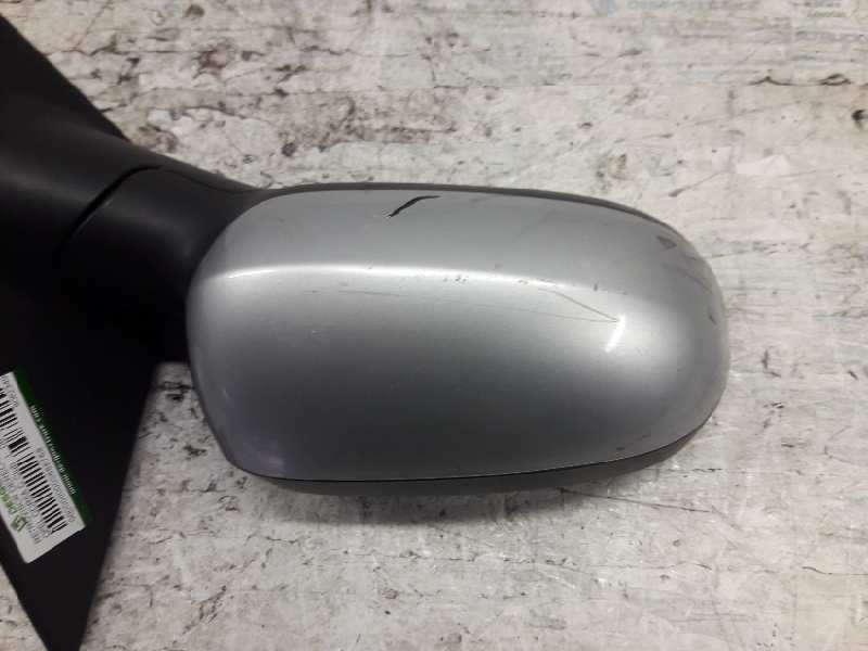 Recambio de retrovisor derecho para opel corsa c club referencia OEM IAM 8062349  