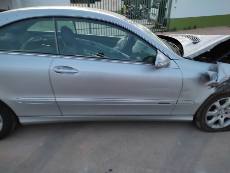 mercedes-benz clase clk (w209) coupe del año 2003