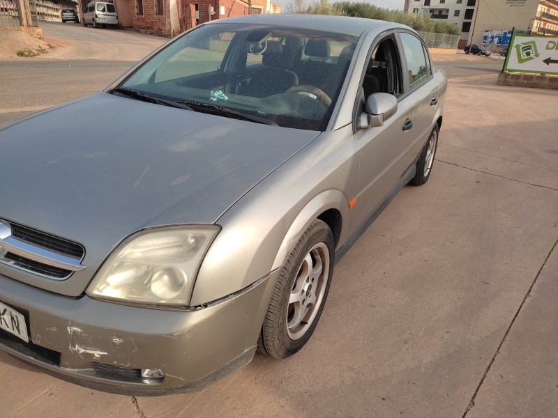 opel vectra c berlina del año 2003