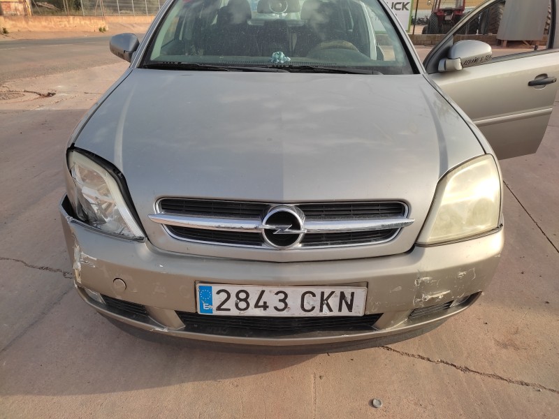 opel vectra c berlina del año 2003