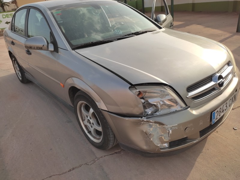 opel vectra c berlina del año 2003
