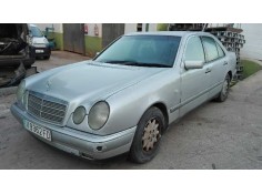 mercedes-benz clase e (w210) berlina diesel del año 1995 2