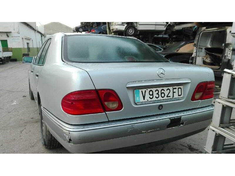 mercedes-benz clase e (w210) berlina diesel del año 1995