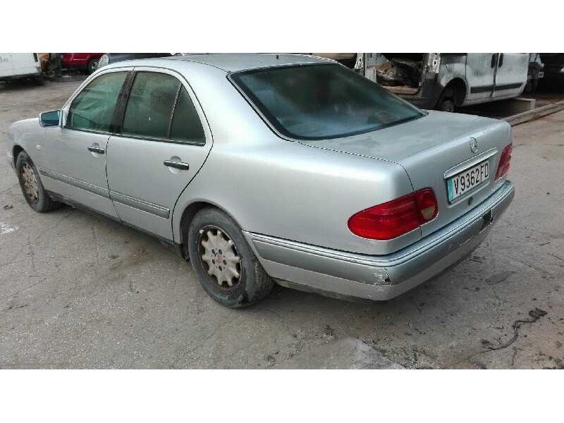 mercedes-benz clase e (w210) berlina diesel del año 1995