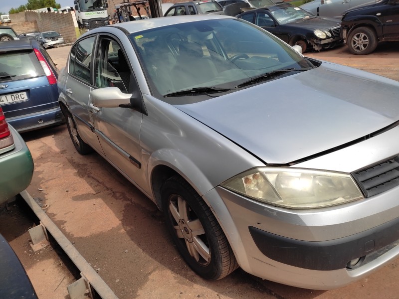 renault megane ii classic berlina del año 2005
