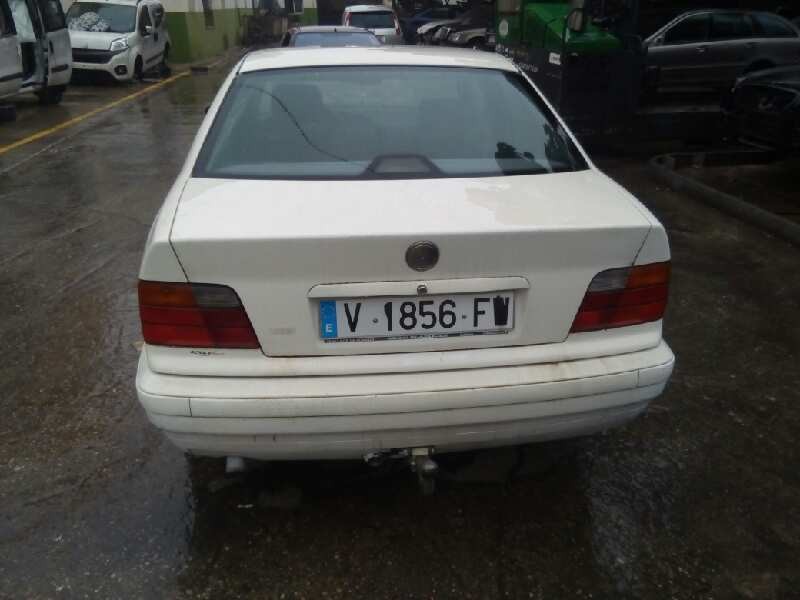 bmw serie 3 berlina (e36) del año 1997